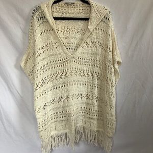 AE | Cream Colored Knit Poncho